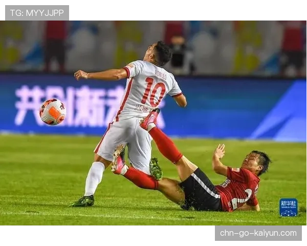 成都蓉城1-0小胜长春亚泰,制胜球来自本赛季第7次通过边路传中取得进球 成都蓉城1-0小胜长春亚泰,制胜球来自本赛季第7次通过边路传中取得进球